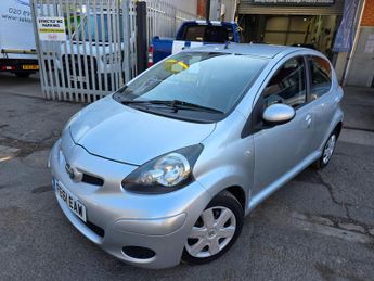 Toyota AYGO 1.0 VVT-i Ice Euro 5 5dr