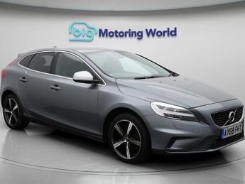 Volvo V40 T3 R-DESIGN EDITION