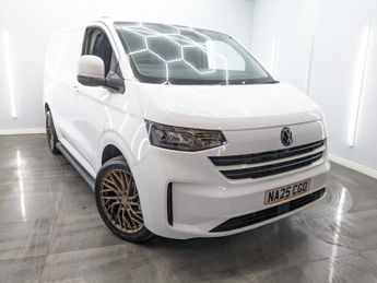 Volkswagen Transporter T28 COMMERCE PLUS SWB CROWTHER TOPLINE CAMPERVAN