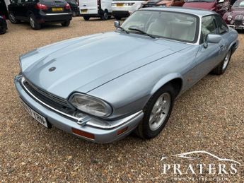Jaguar XJ 4l 2d  AUTO  223 BHP